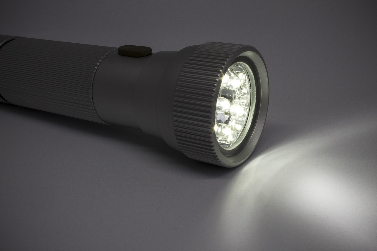ホワイトニングにLEDは効果がないって本当？
