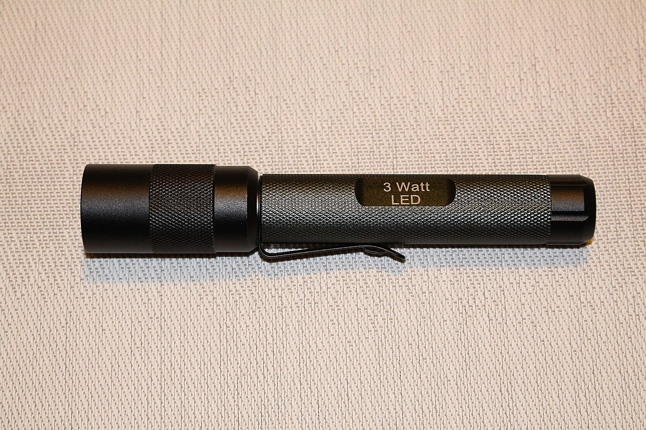 LEDホワイトニングはしみない？実際の体験談をご紹介！